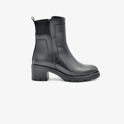 بوت تمام چرم طبیعی زنانه کد ۸۰۰