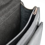 کیف دوشی مردانه چرم طبیعی برند چنار مدل قفل ناخنی مشکی